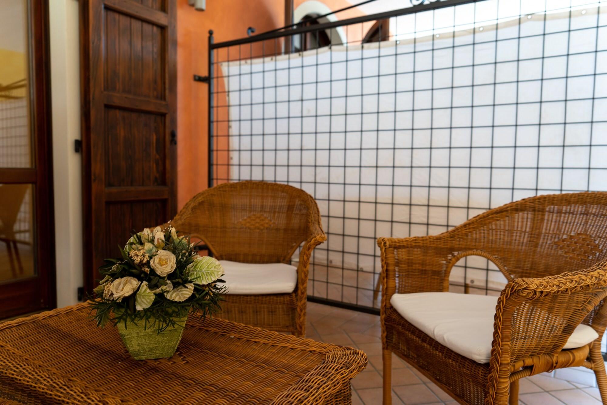 Ahg Donna Silvia Wellness Hotel Manerba del Garda Ngoại thất bức ảnh