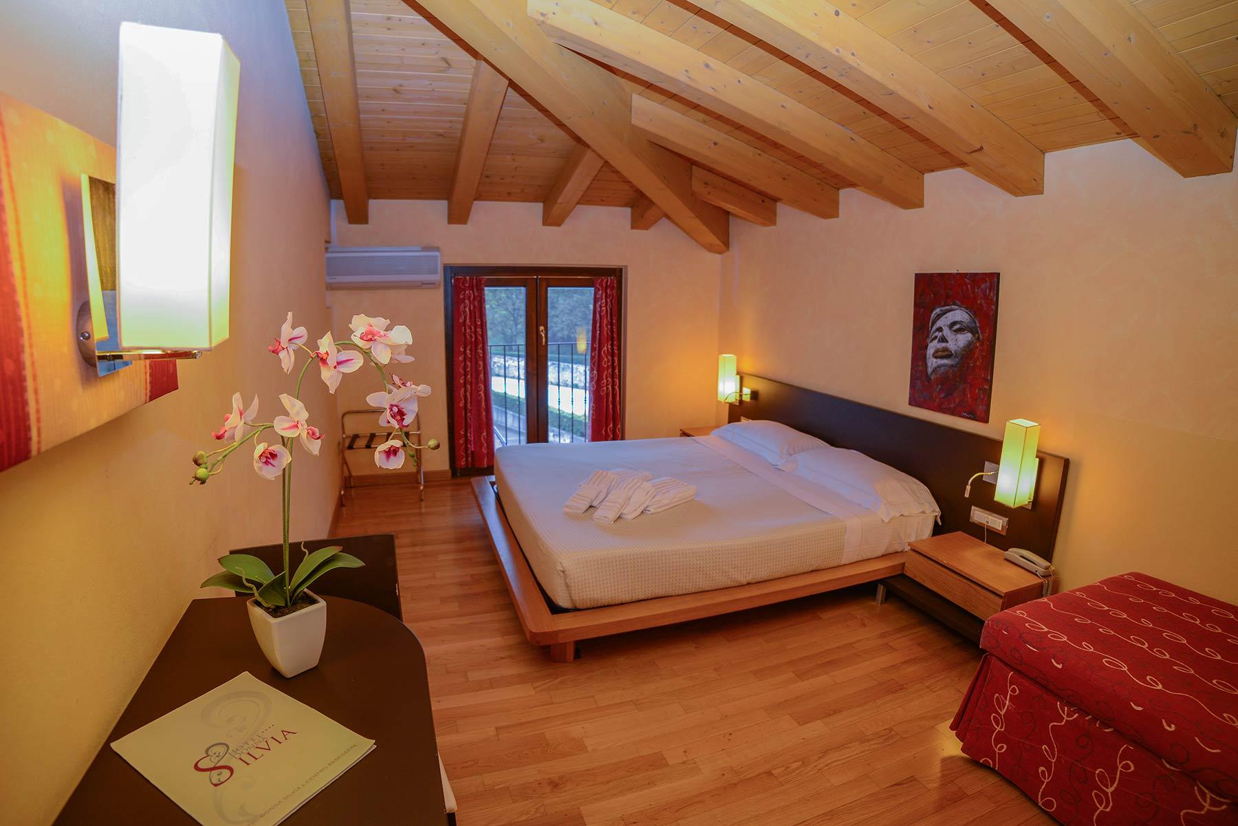 Ahg Donna Silvia Wellness Hotel Manerba del Garda Ngoại thất bức ảnh