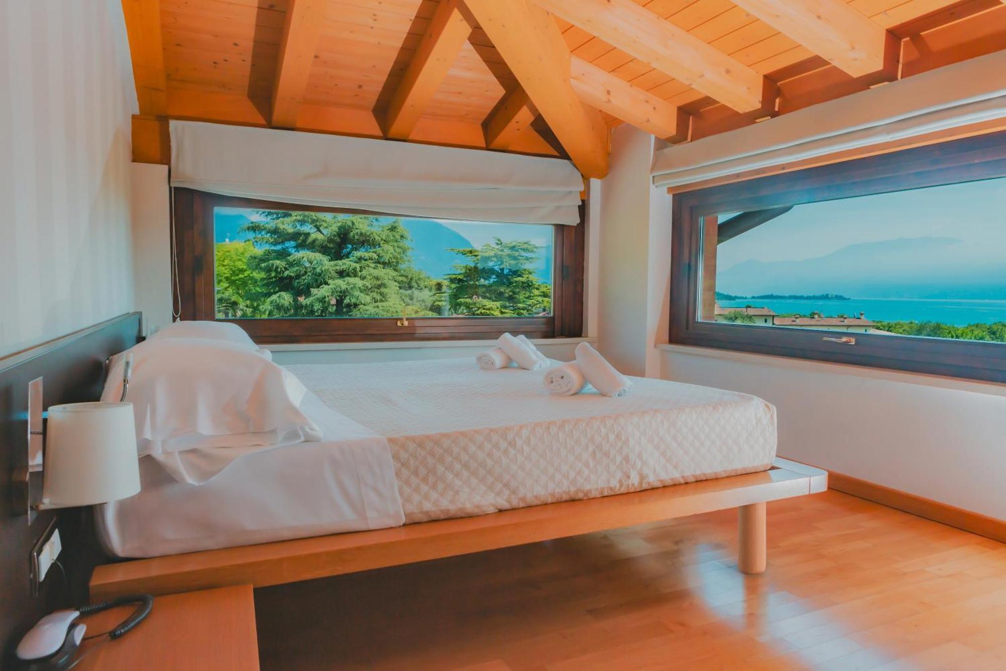 Ahg Donna Silvia Wellness Hotel Manerba del Garda Ngoại thất bức ảnh