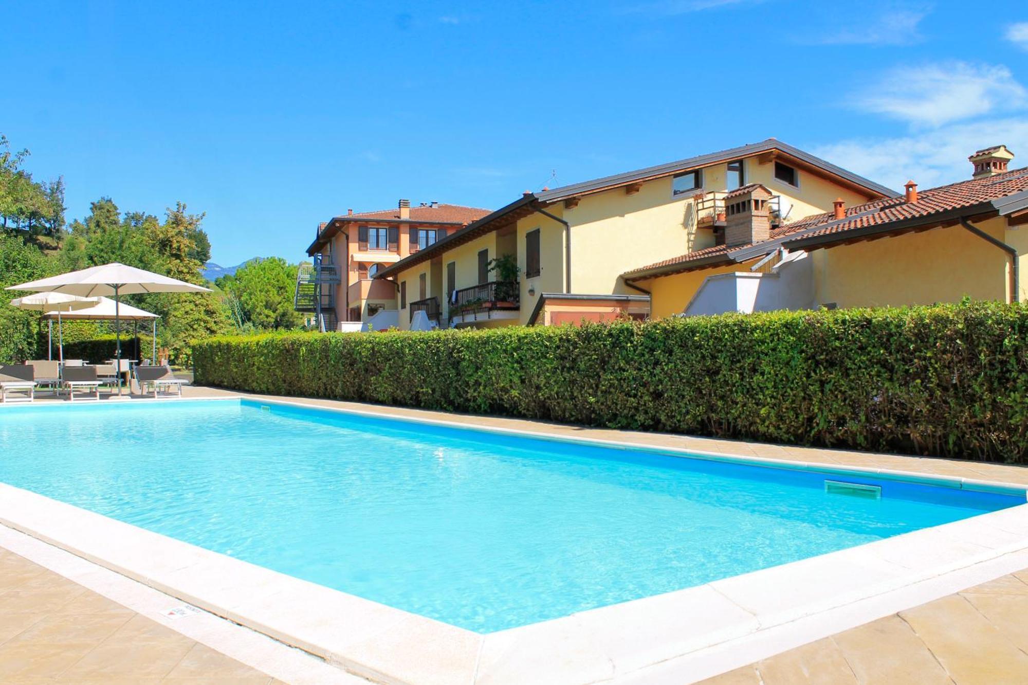 Ahg Donna Silvia Wellness Hotel Manerba del Garda Ngoại thất bức ảnh